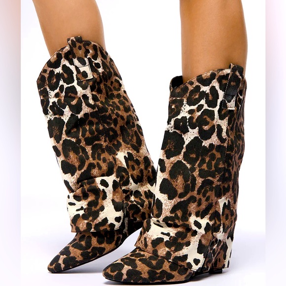 AZALEA WANG Animal Print Leopard Western Wedge Boots - Picture 1 of 4